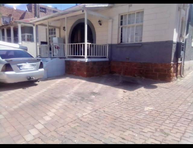 3 BEDROOM HOUSE FOR SALE IN BELLEVUE EAST